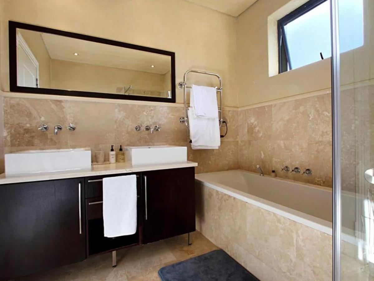 Sunset Apartment Cape Town